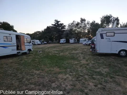 aire camping aire aire privee le petit ped