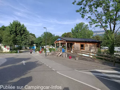 aire camping aire camping international du sierroz