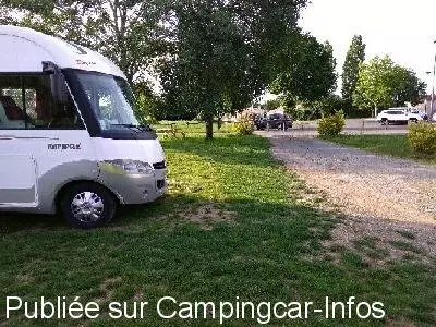 aire camping aire moutiers sur le lay