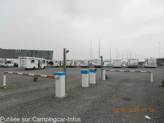 aire camping aire parking du port